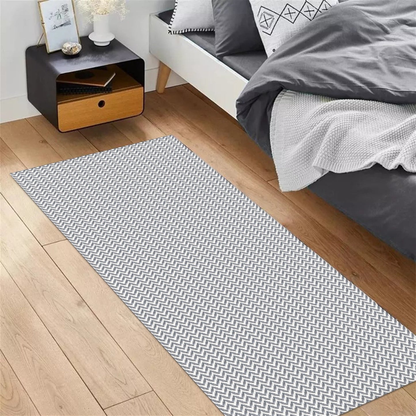 Passadeira Antiderrapante 300x65cm Beira de Cama Zig Zag Cinza